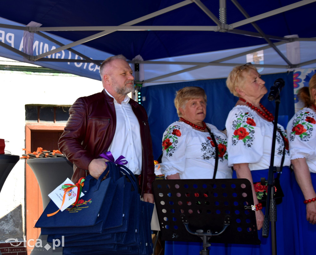 Folklor i tradycja spotkały się w Prochowicach
