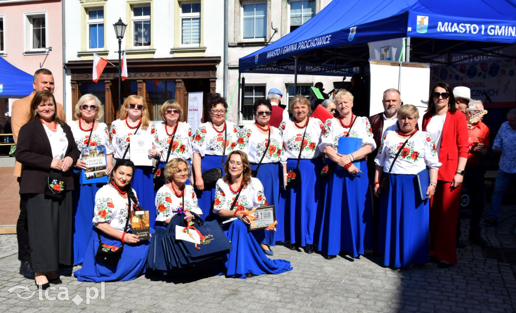 Folklor i tradycja spotkały się w Prochowicach