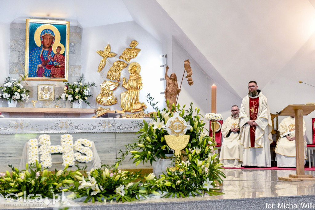 Komunia w kościele pw. Matki Bożej Częstochowskiej