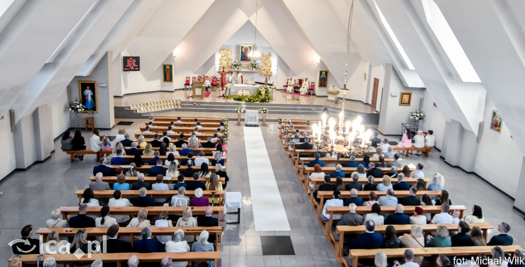 Komunia w kościele pw. Matki Bożej Częstochowskiej