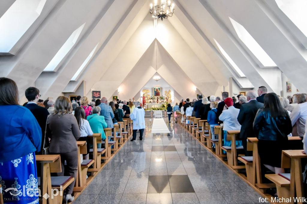Komunia w kościele pw. Matki Bożej Częstochowskiej