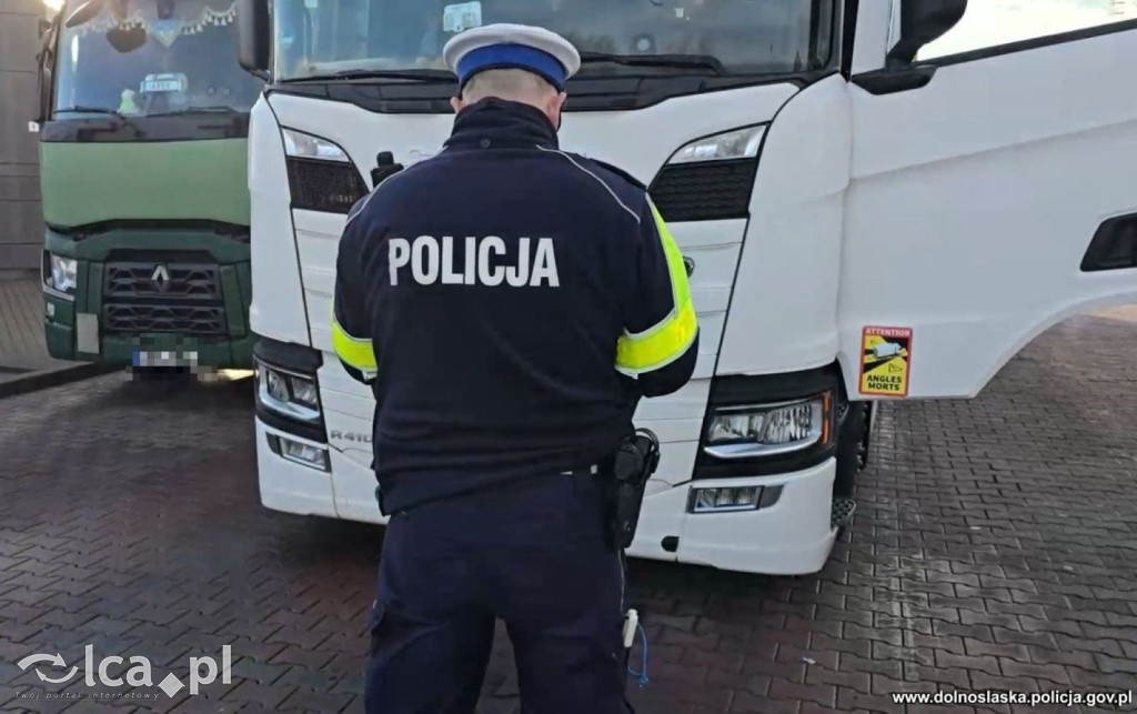 Sypnęło mandatami na trasie S3