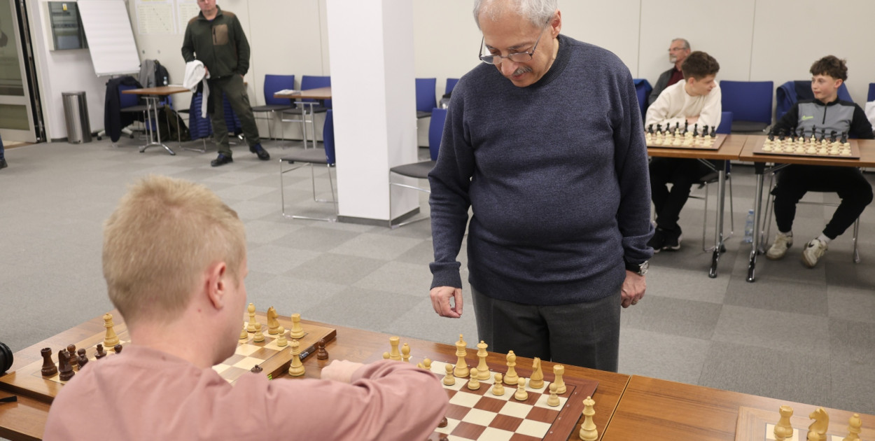 Eduardas Rozentalis triumfuje w Legnicy