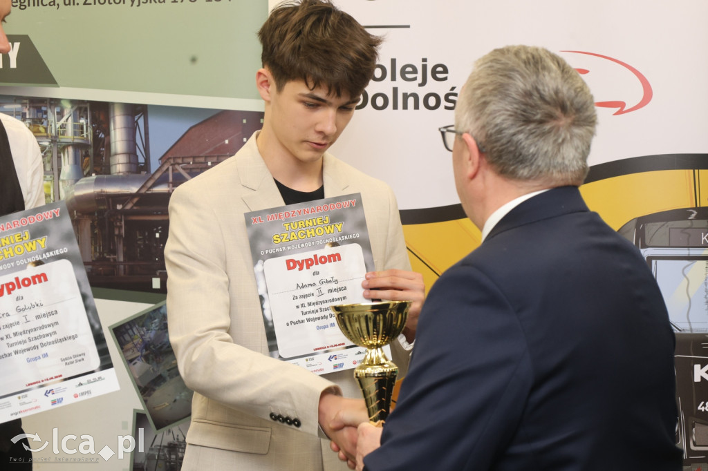 Eduardas Rozentalis triumfuje w Legnicy