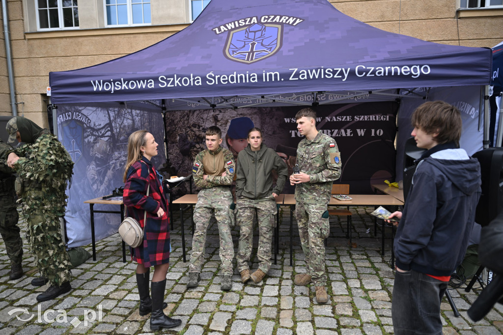 Wojskowy piknik u Zawiszy Czarnego
