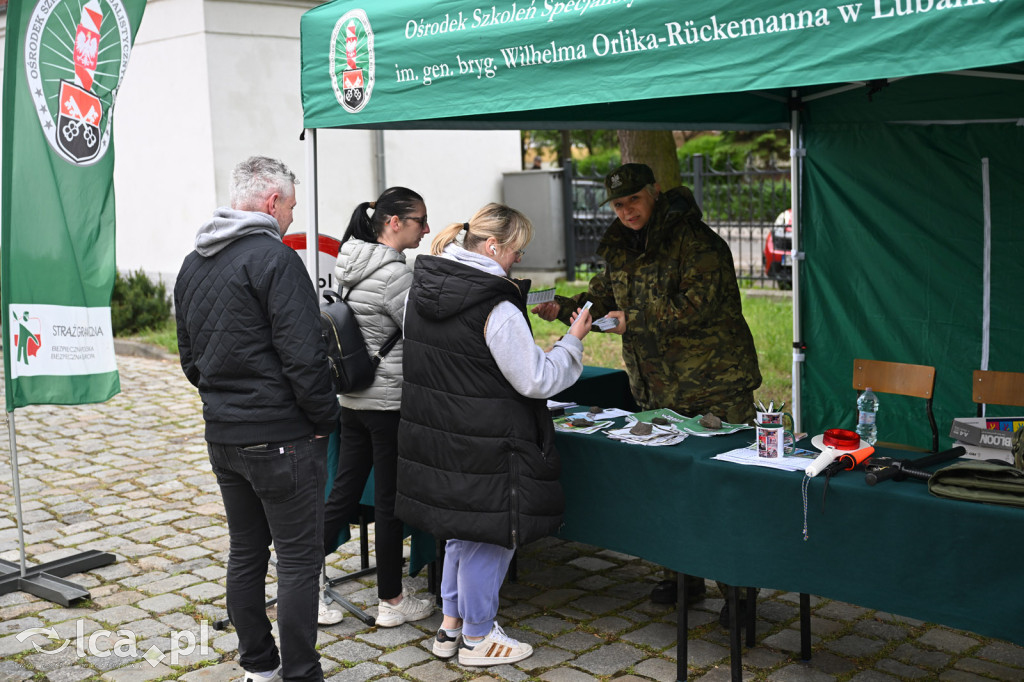Wojskowy piknik u Zawiszy Czarnego