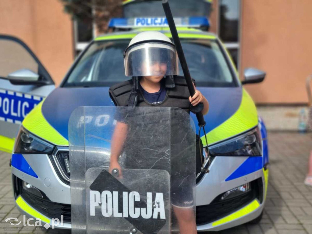 Tak uczniowie poznawali pracę policjantów