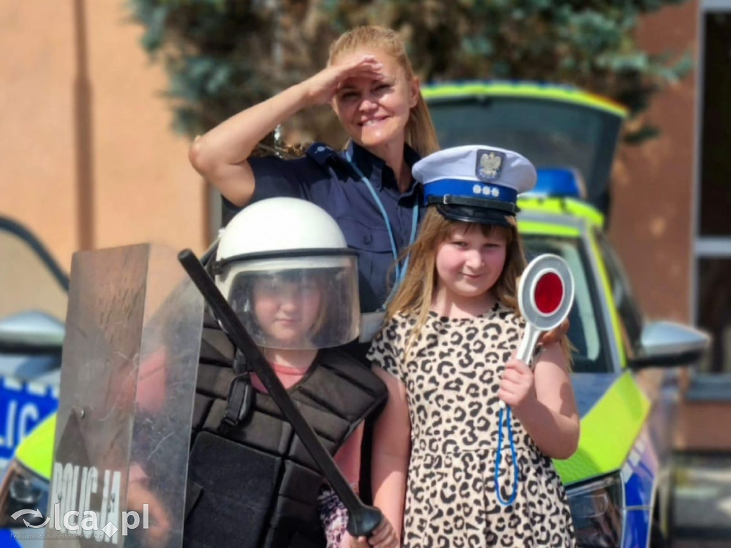 Tak uczniowie poznawali pracę policjantów