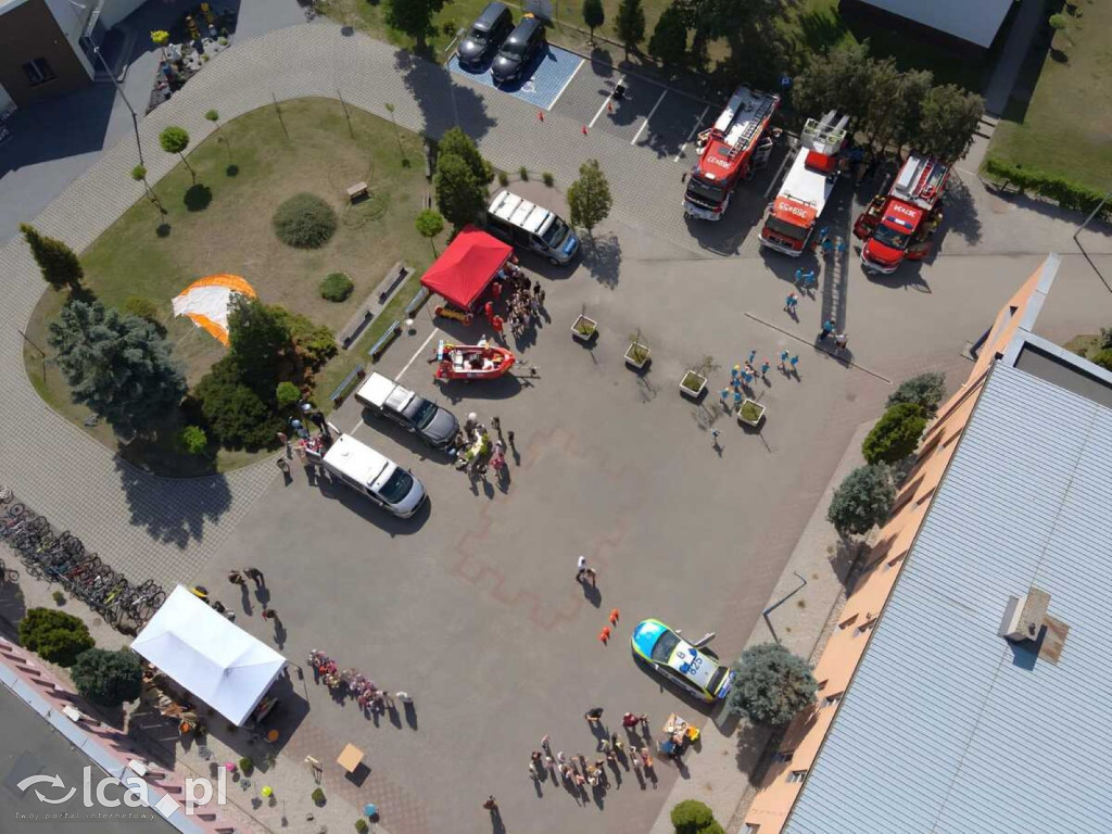 Tak uczniowie poznawali pracę policjantów