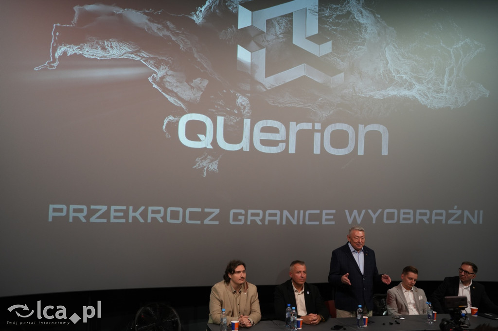 Loty, VR i światowa premiera w Querionie