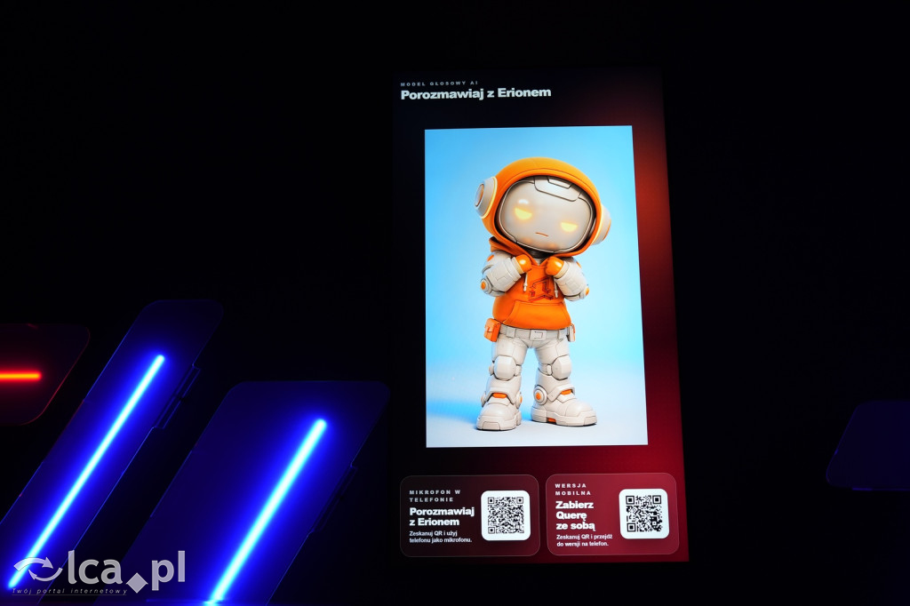 Loty, VR i światowa premiera w Querionie