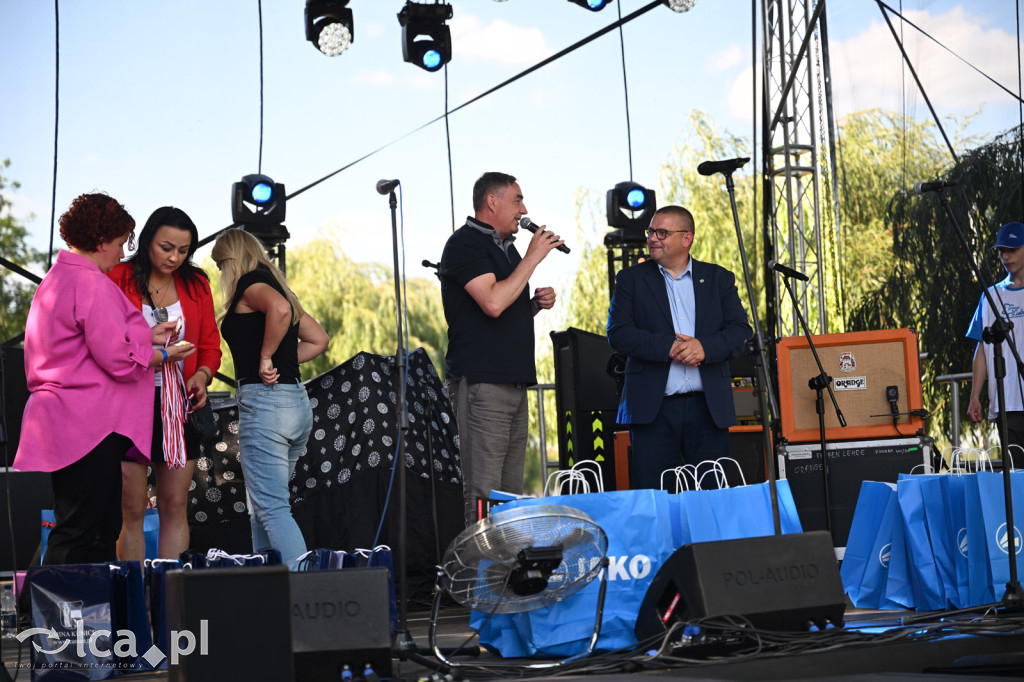 Tłumy nad Jeziorem Kunickim