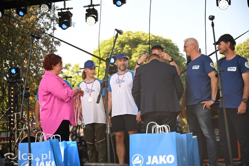 Tłumy nad Jeziorem Kunickim
