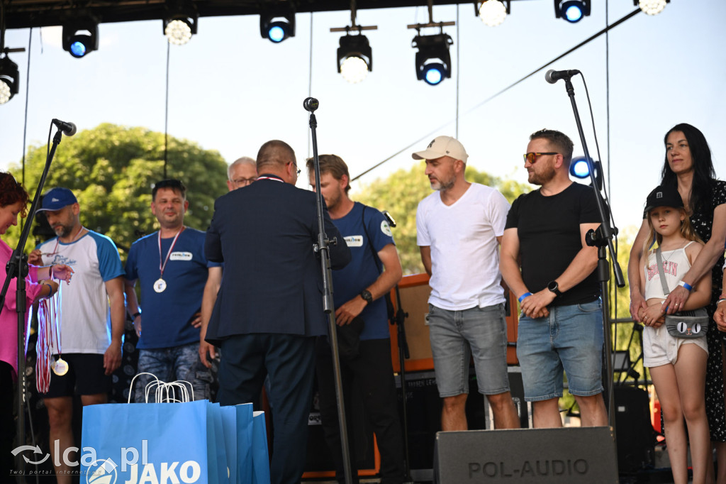 Tłumy nad Jeziorem Kunickim
