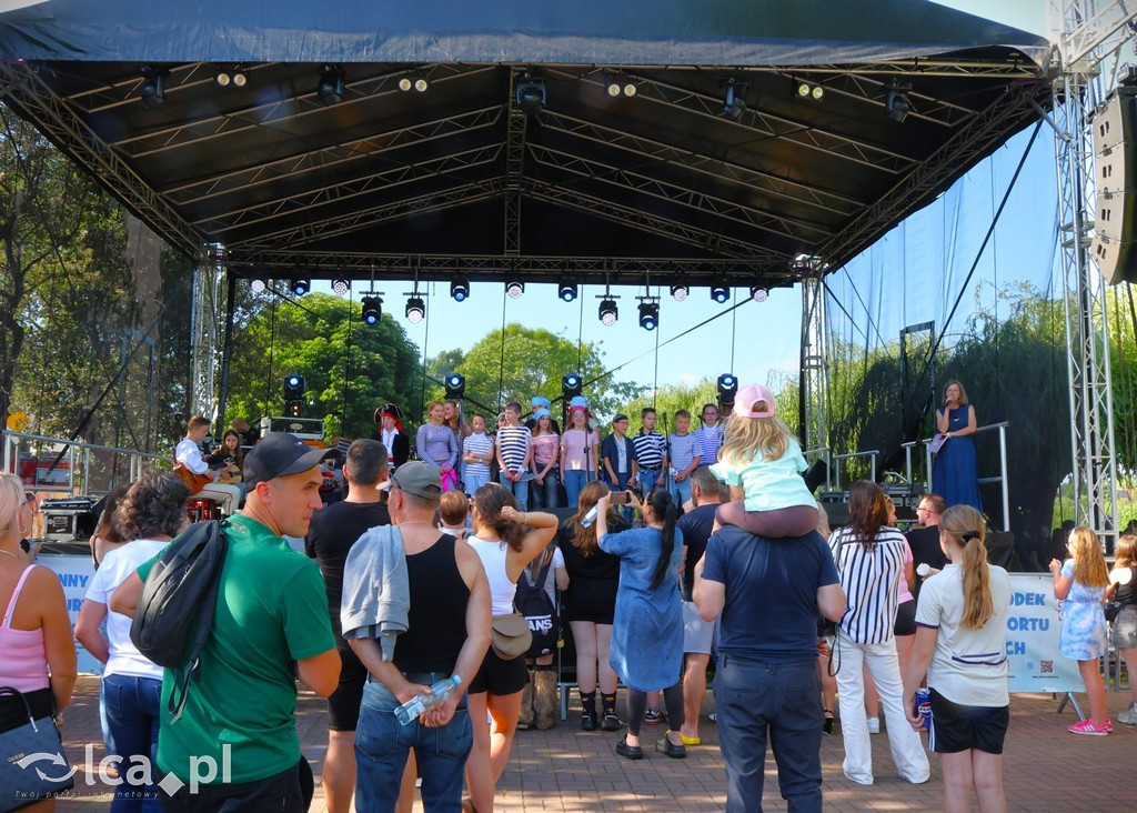 Tłumy nad wodą i energia, która niesie się