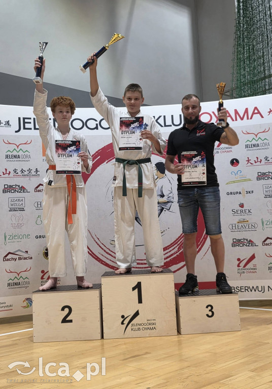Legniccy karatecy z Hodany z medalami