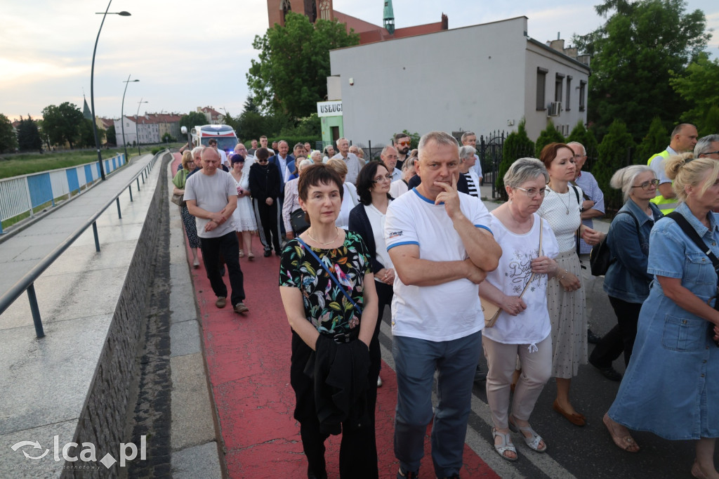 Legniczanie uczcili Jana Pawła II marszem pamięci