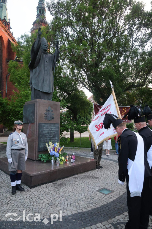Legniczanie uczcili Jana Pawła II marszem pamięci