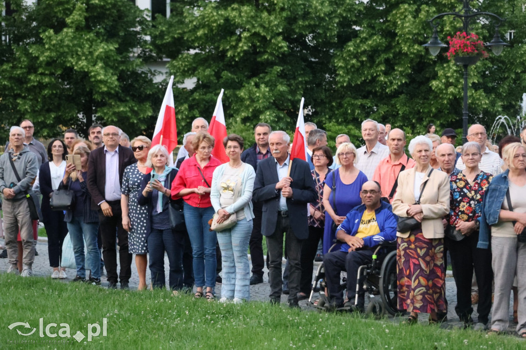 Legniczanie uczcili Jana Pawła II marszem pamięci