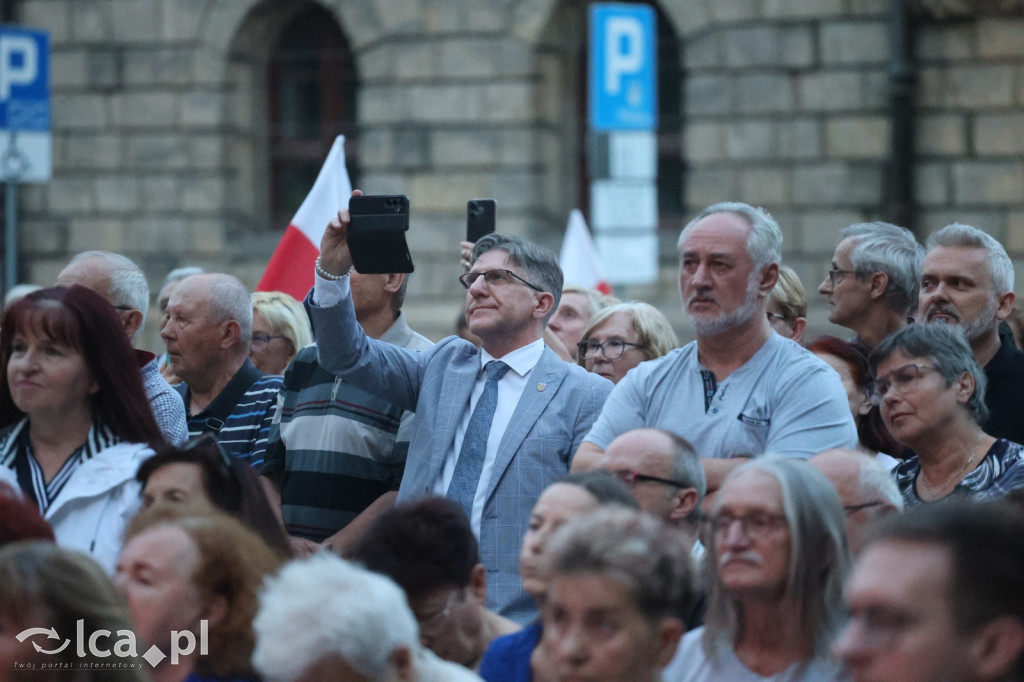 Legniczanie uczcili Jana Pawła II marszem pamięci