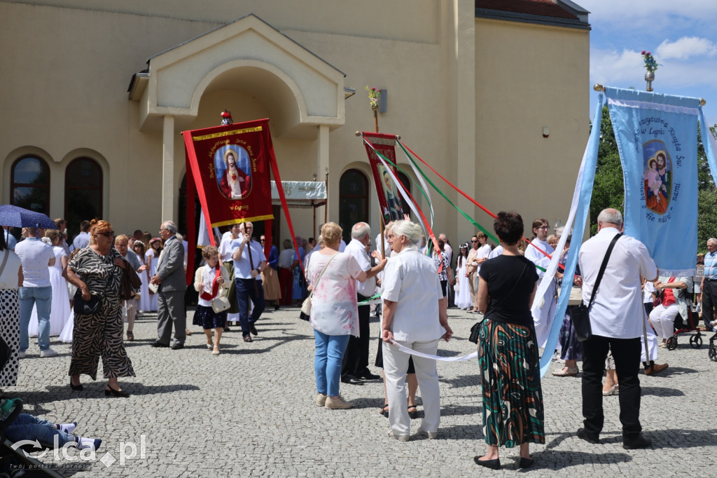 Wspólna procesja połączyła dwie parafie