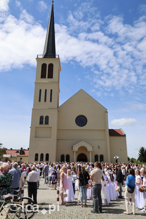 Wspólna procesja połączyła dwie parafie