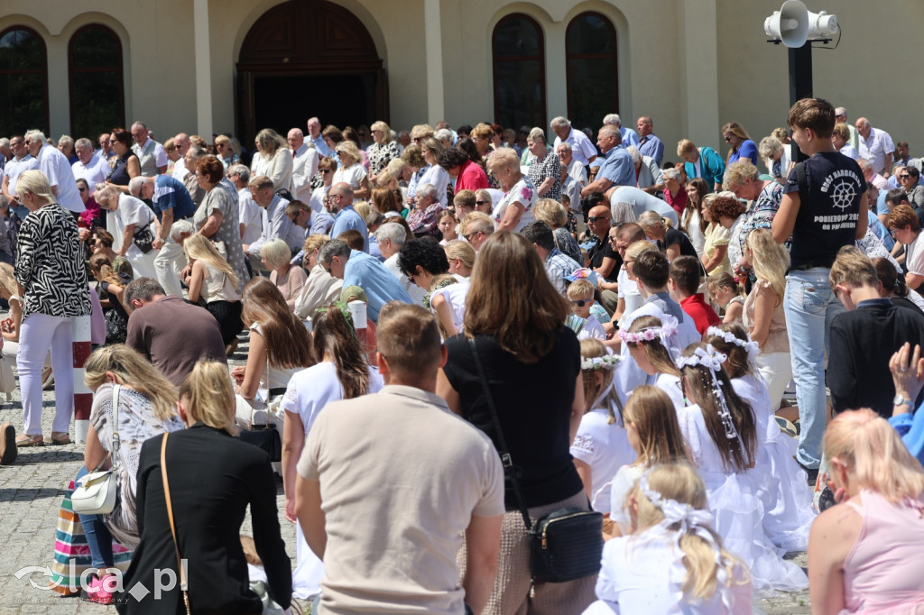 Wspólna procesja połączyła dwie parafie