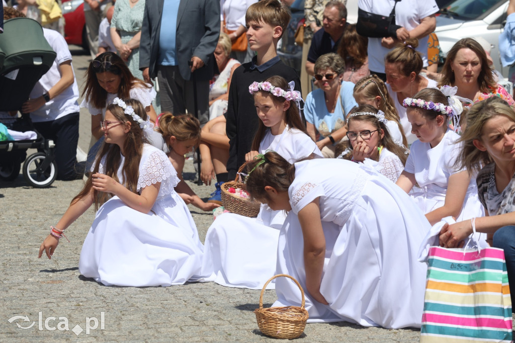 Wspólna procesja połączyła dwie parafie