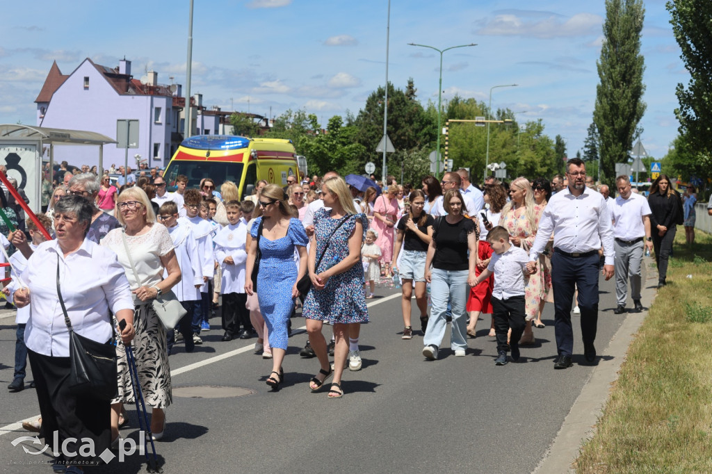 Wspólna procesja połączyła dwie parafie
