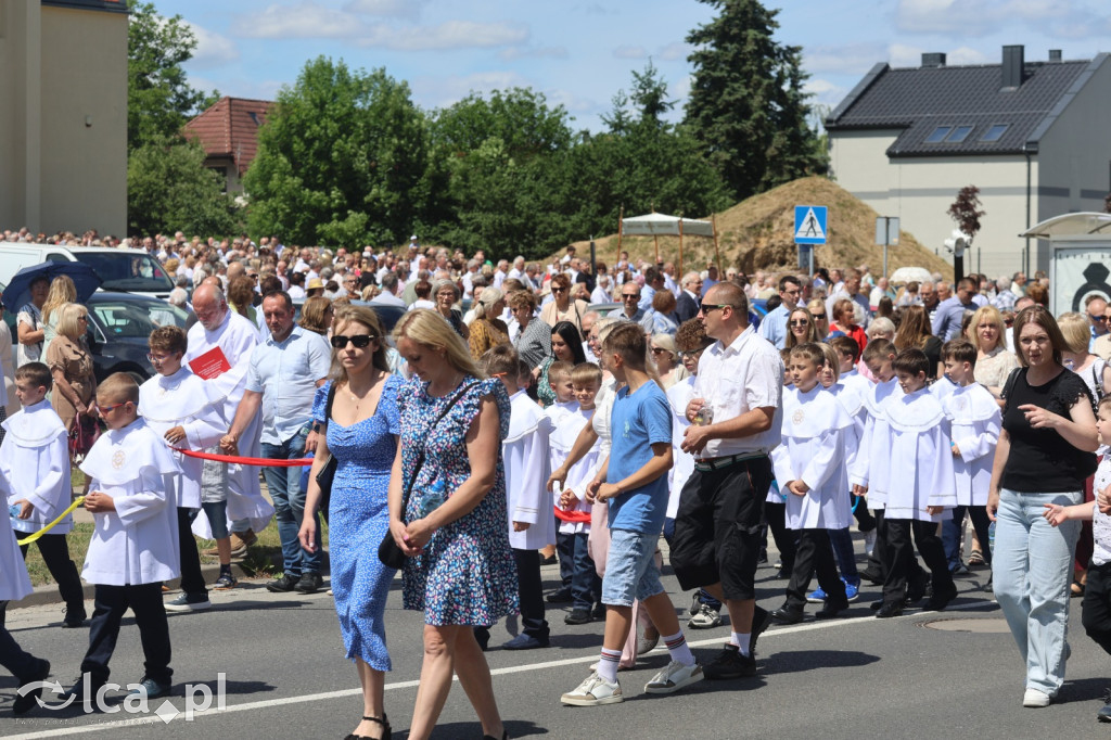 Wspólna procesja połączyła dwie parafie