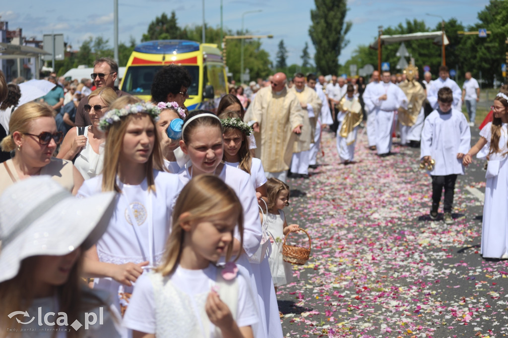 Wspólna procesja połączyła dwie parafie