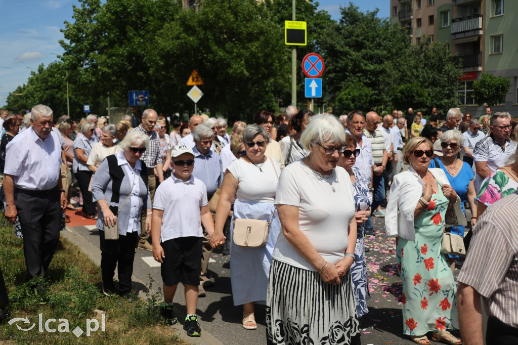 Wspólna procesja połączyła dwie parafie