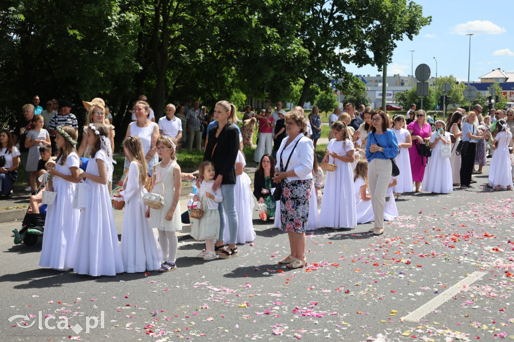 Wspólna procesja połączyła dwie parafie