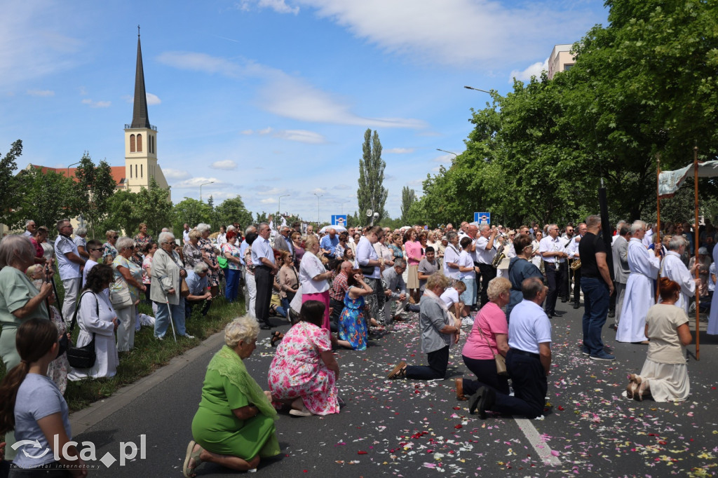 Wspólna procesja połączyła dwie parafie