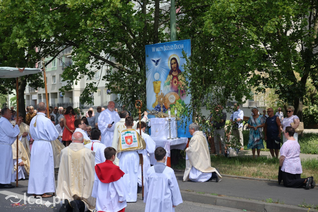Wspólna procesja połączyła dwie parafie