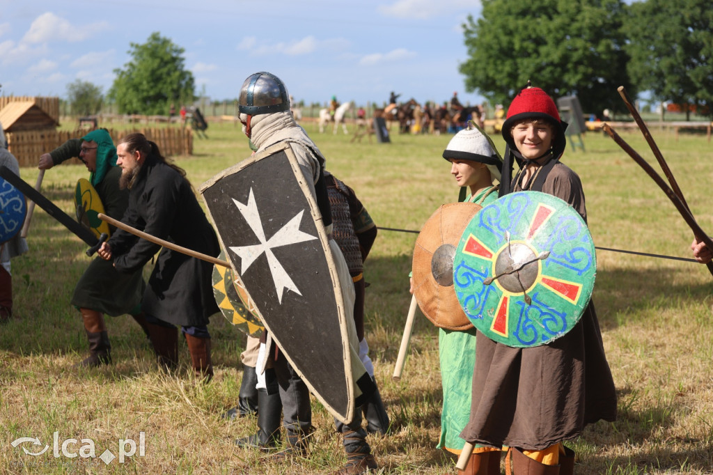 Najmłodsi stanęli w szranki z rycerzami