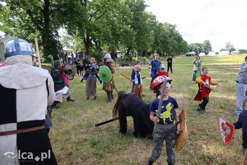 Najmłodsi stanęli w szranki z rycerzami