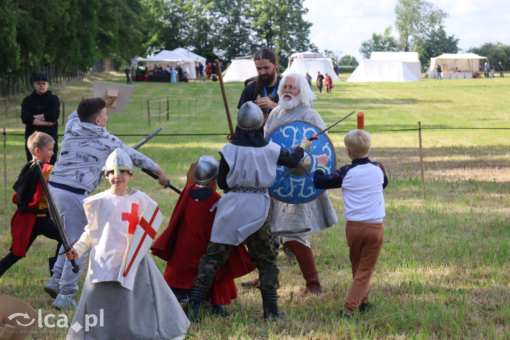 Najmłodsi stanęli w szranki z rycerzami