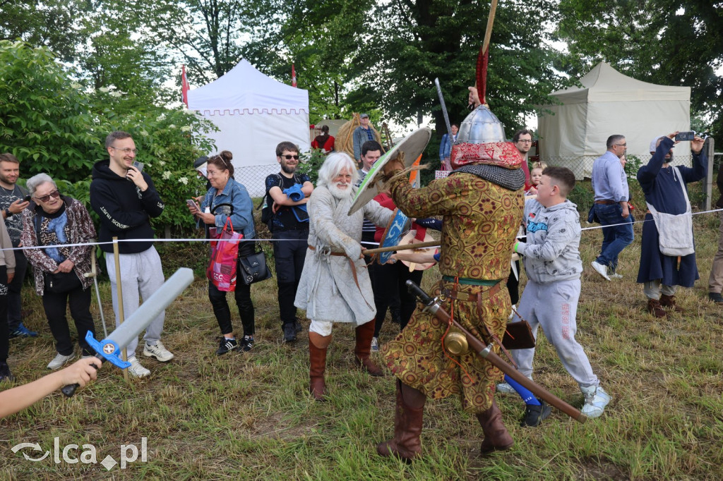 Najmłodsi stanęli w szranki z rycerzami