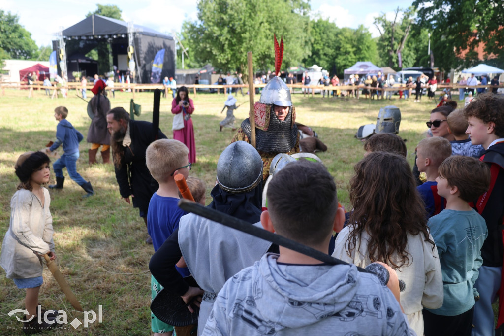 Najmłodsi stanęli w szranki z rycerzami