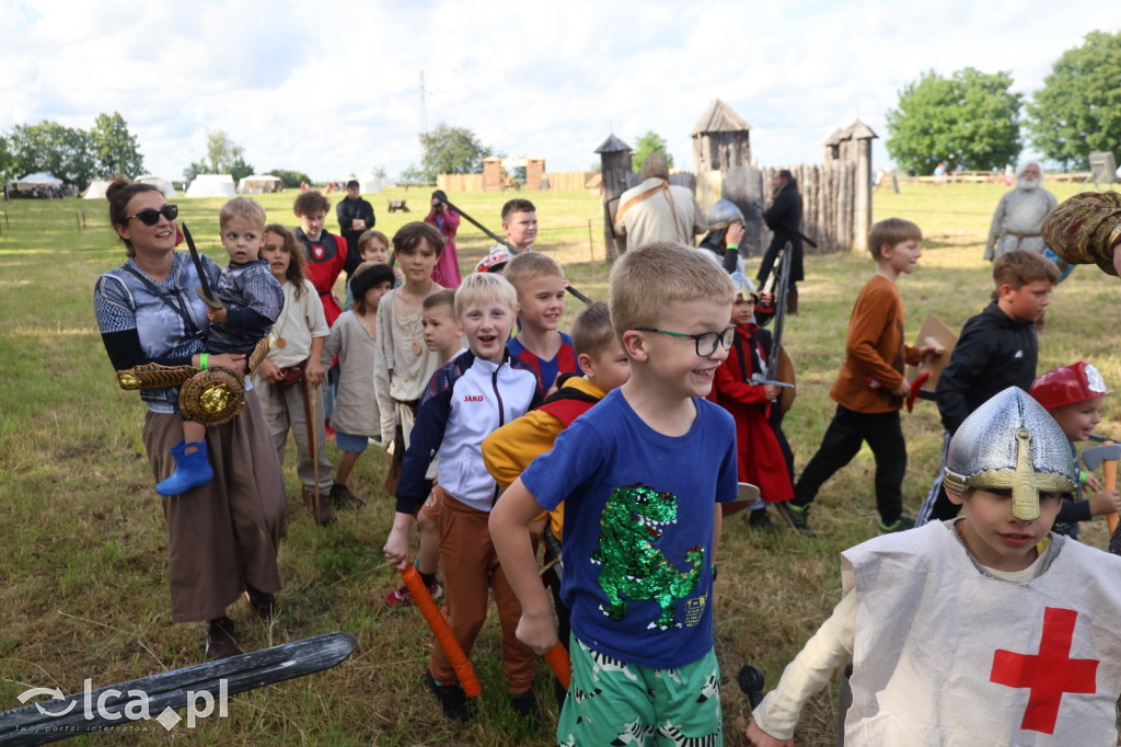 Najmłodsi stanęli w szranki z rycerzami