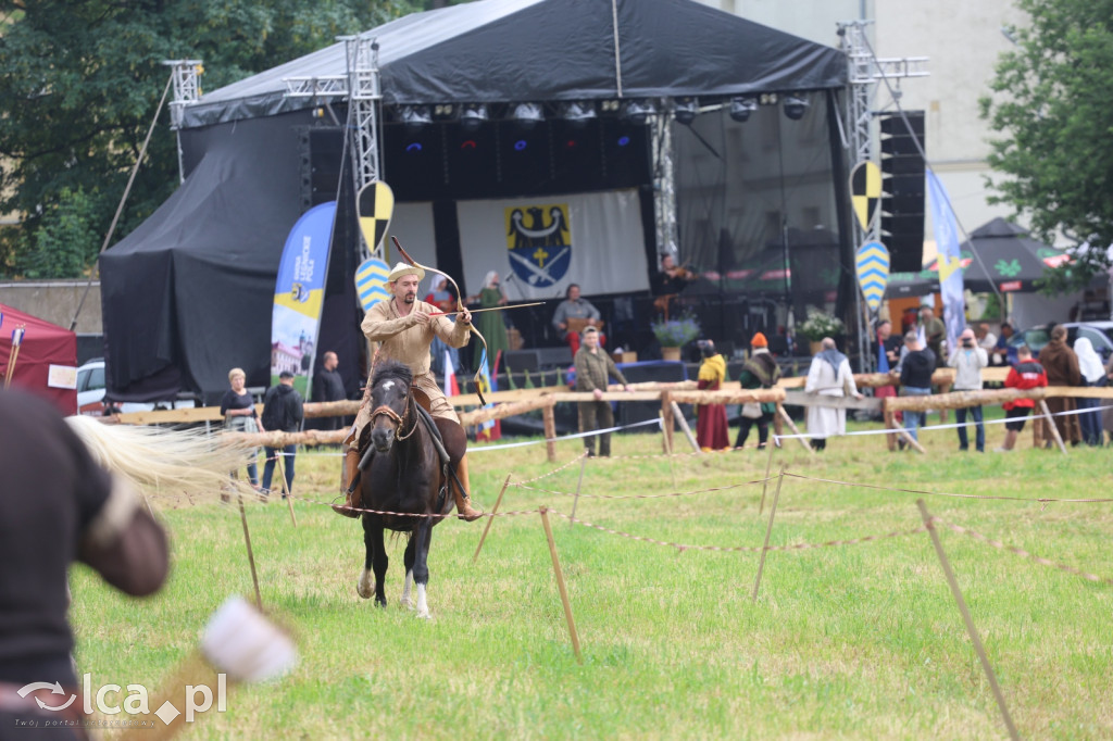 Rycerze, konie i średniowieczne widowiska