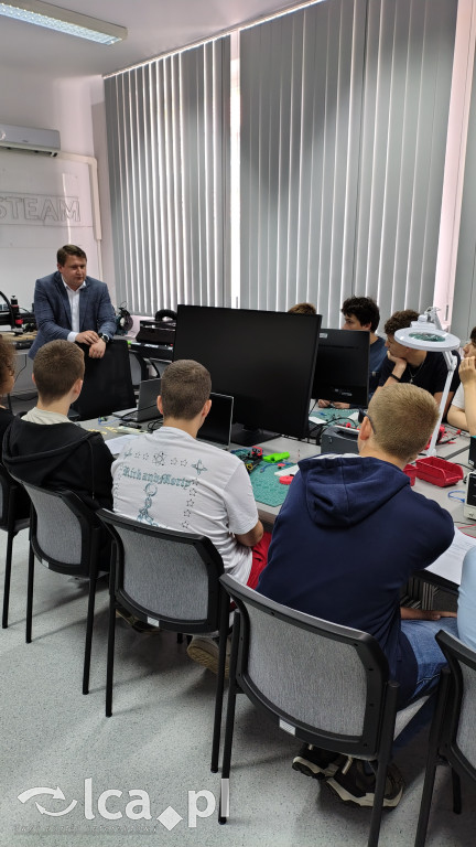 „Szesnastka” stawia na nowe technologie