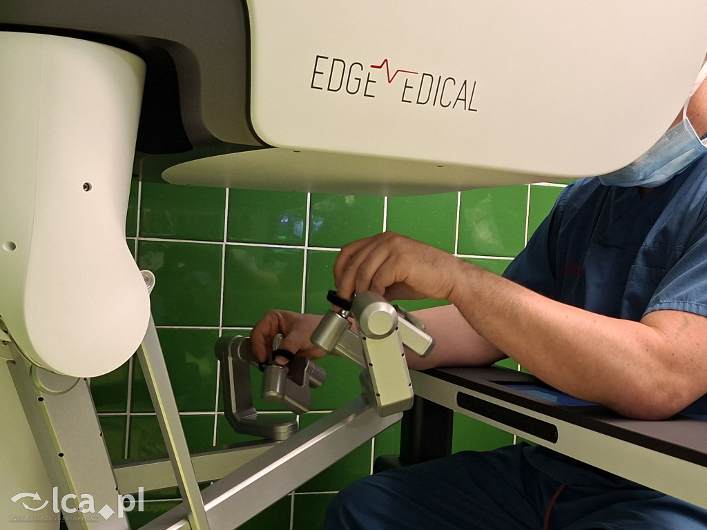 Nowy rozdział w szpitalu. Robot pomaga lekarzom