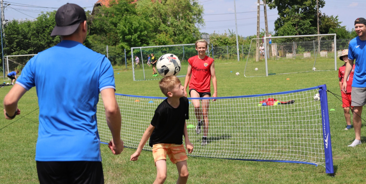Sportowy festyn w Rosochatej