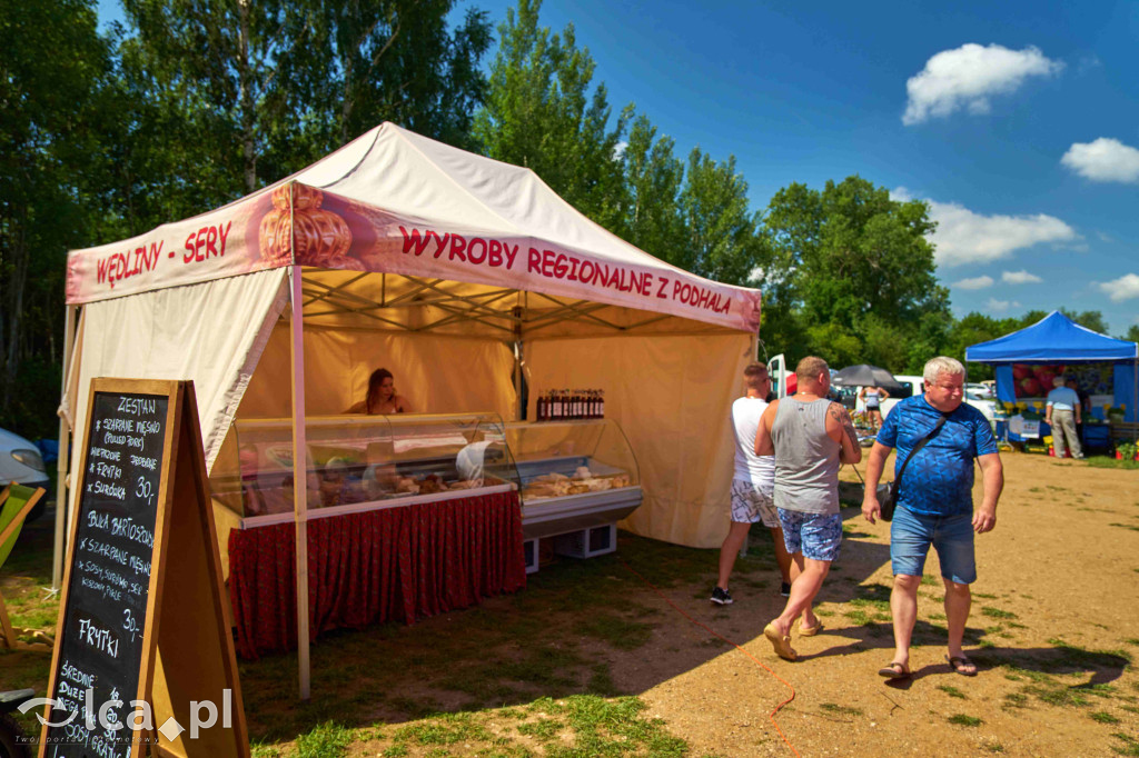 Targowisko w Bartoszowie przyciąga smakami