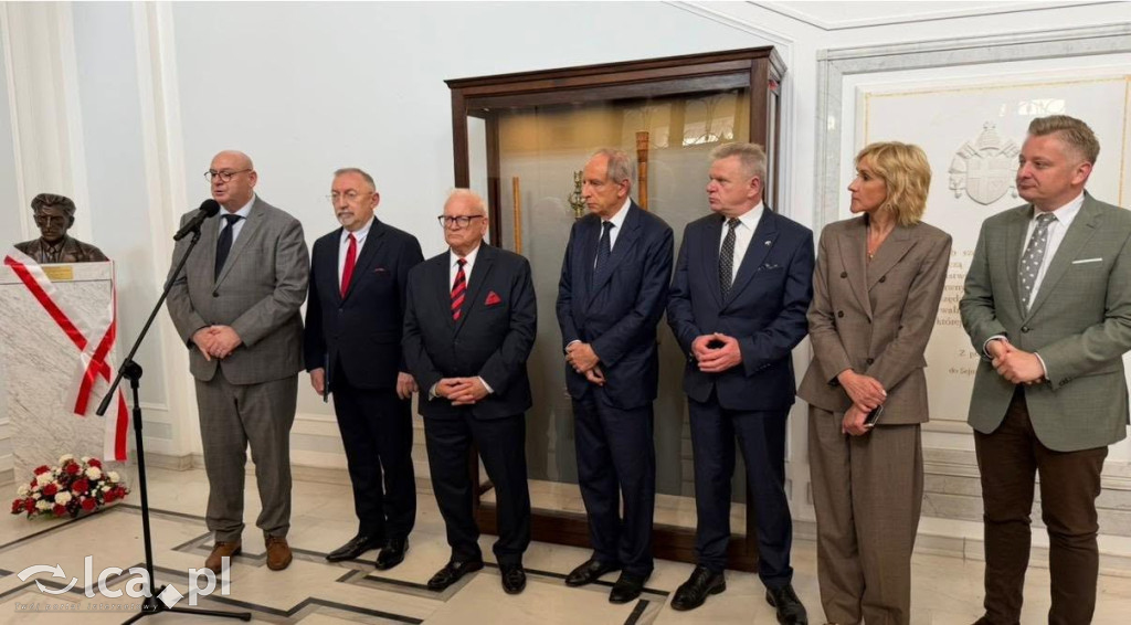 Popiersie Macieja Rataja stanęło w Sejmie