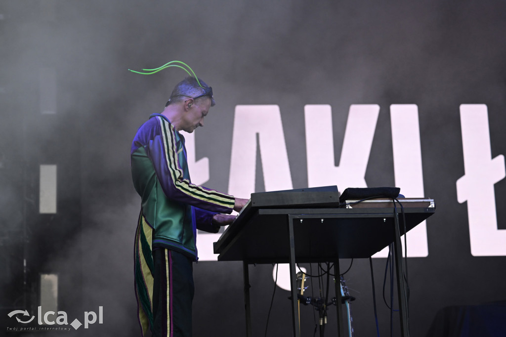 Łąki Łan dali show pełne żywiołu