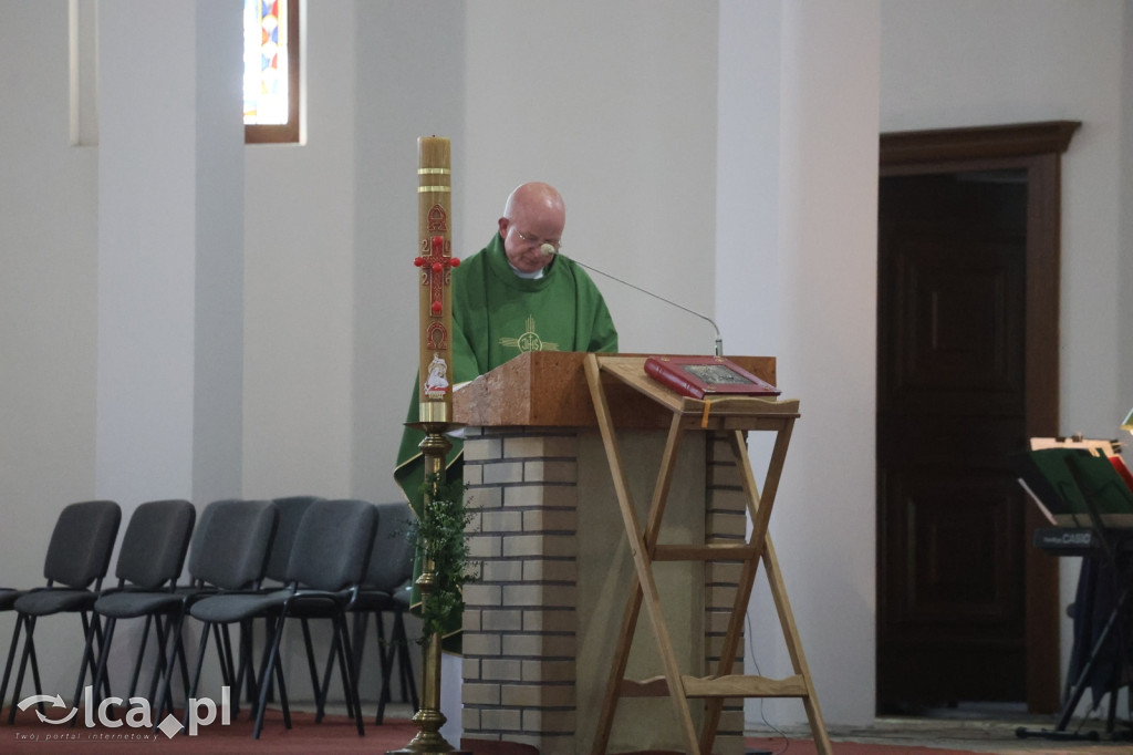 Świat pod Kyczerą w kościele