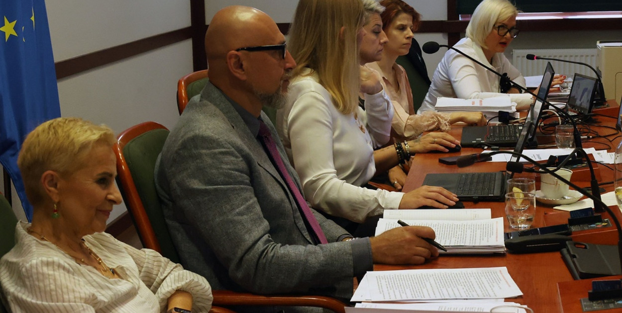 Kupaj z wotum zaufania. Na sali wrzało